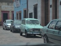 Ein alter R4 in den Straßen Querétaros.